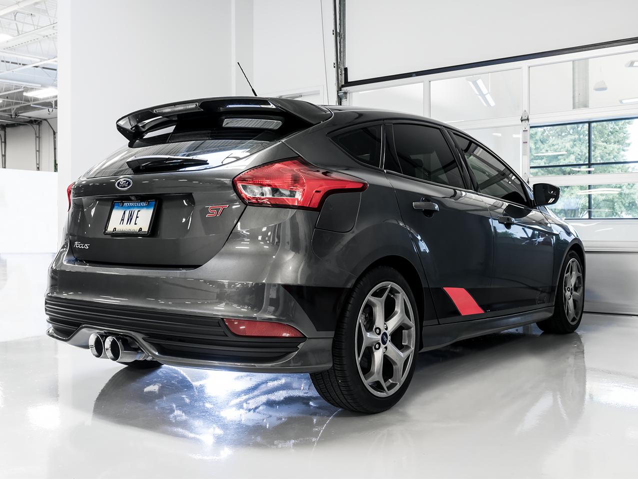 AWE Touring Edition Cat-back Exhaust for Ford Focus ST - Resonated - Chrome Silver Tips